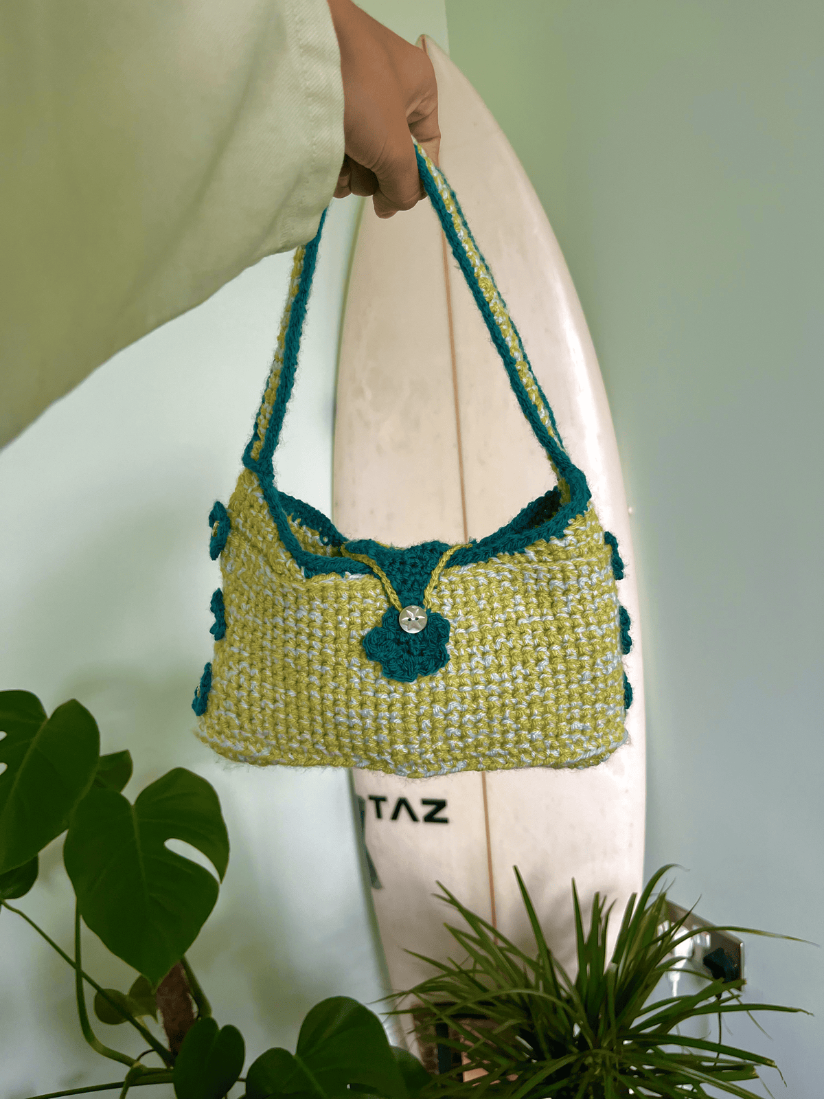 Handmade crochet shoulder bag stylish boho handbag everyday crochet tote handmade crochet accessory UK