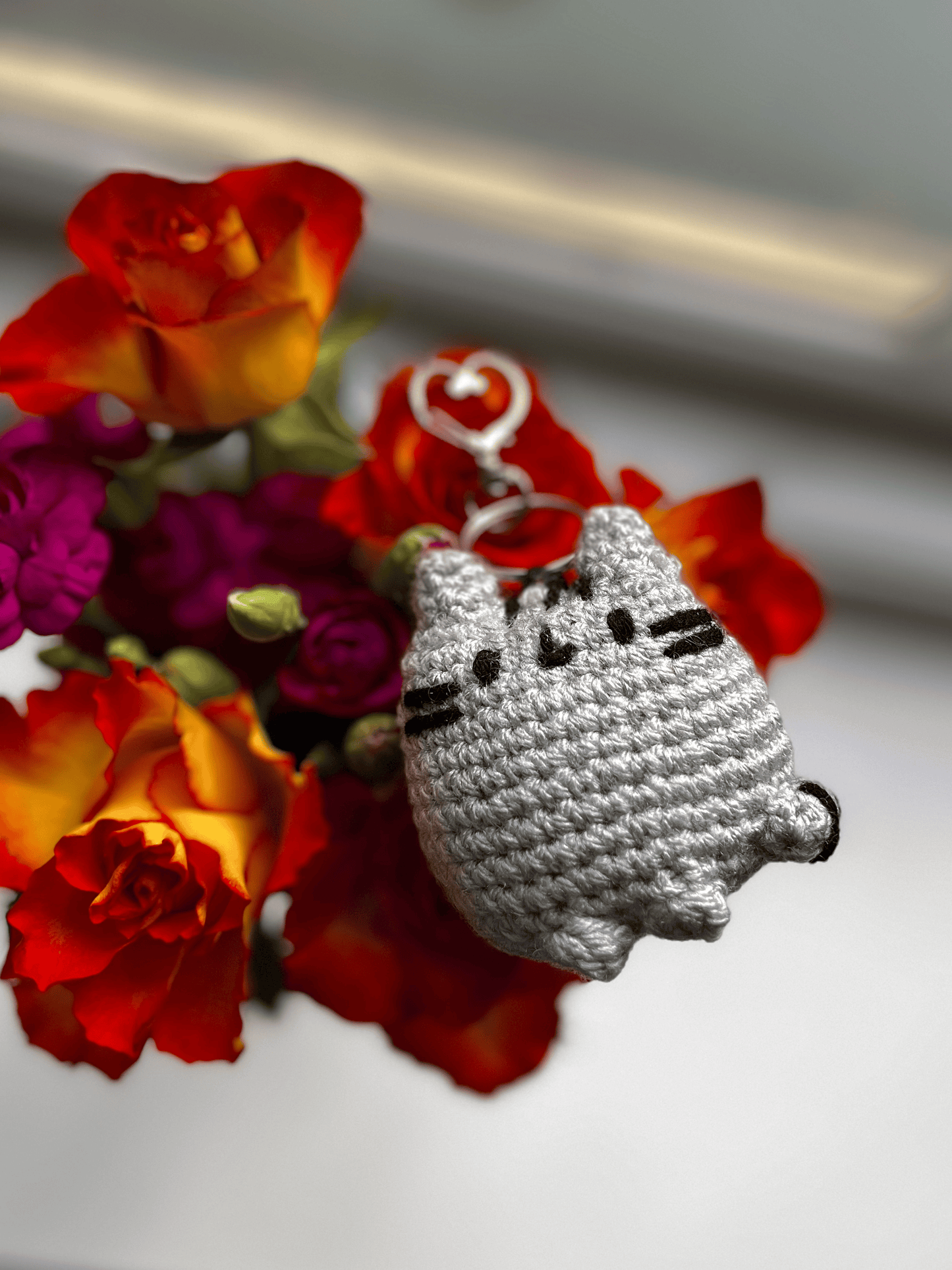 Handmade crochet Pusheen keyring, cute Pusheen cat keychain, kawaii crochet accessory and character bag charm