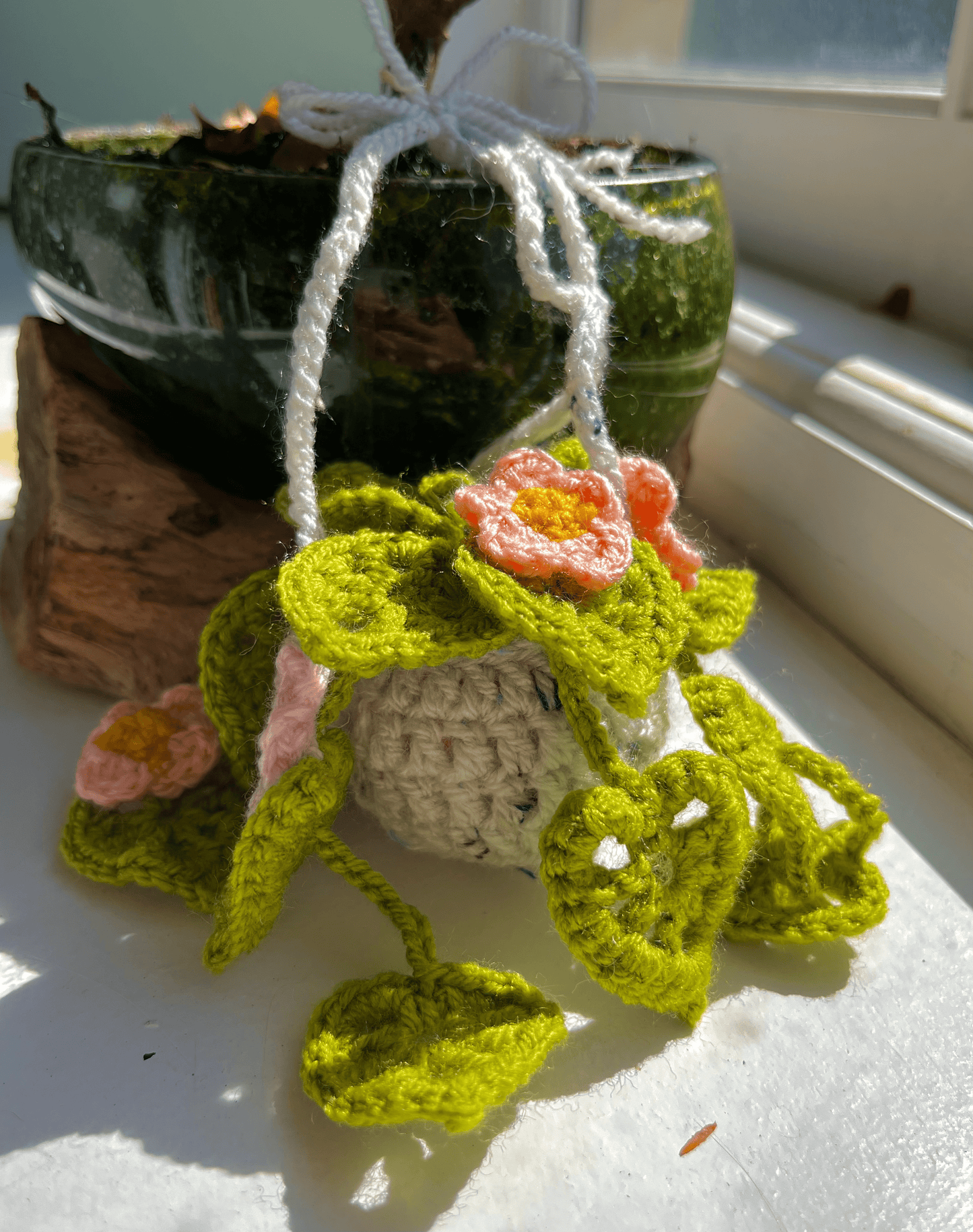 Handmade Crochet Flower Hanging Basket Rose and Mandevilla Crochet Home Decor Mother's Day Gift for Mum Cottagecore Decoration UK