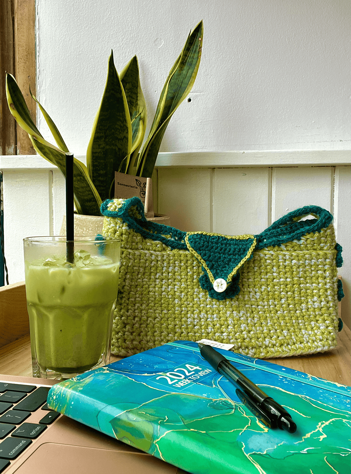 Handmade crochet shoulder bag stylish boho handbag everyday crochet tote handmade crochet accessory UK